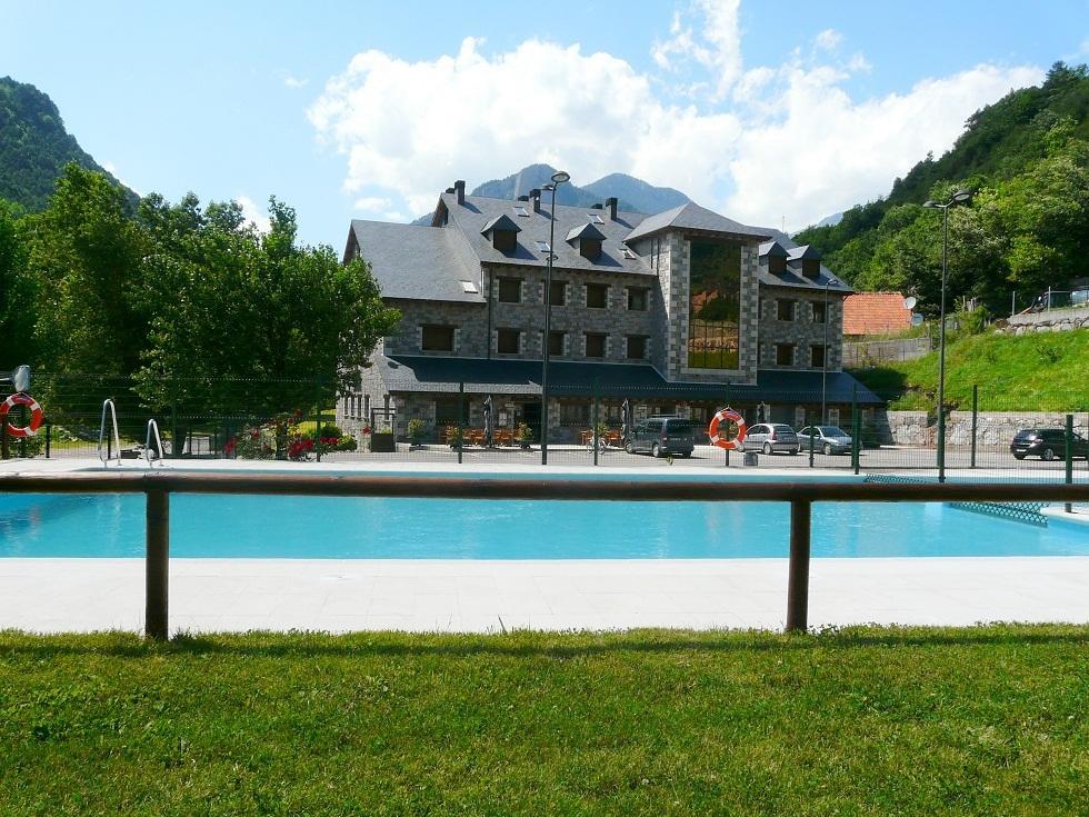 Complejo Turistico Bielsa Hotel Y Camping Oda fotoğraf